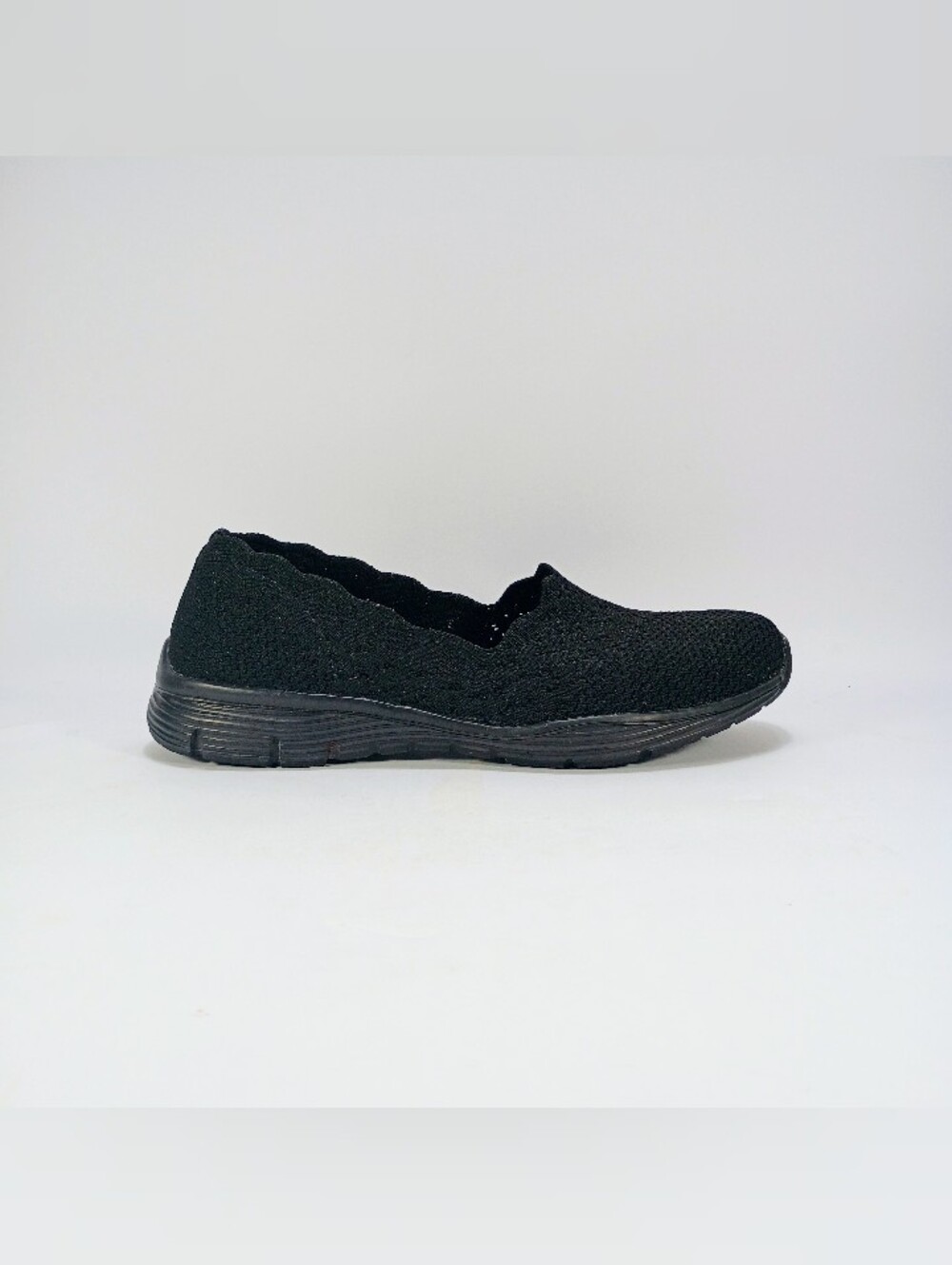 SKECHERS Seager Stat Womens 5.5 Black Knit Classic Fit Slip On Shoes Flats